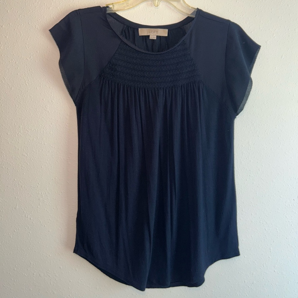 LOFT Pleated Yoke Blouse Women’s Sz XS Navy Blue Peasant Indie Bella Swan Office